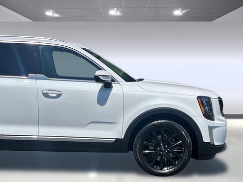 Used 2020 Kia Telluride SX w/ Towing Package FWD image 37