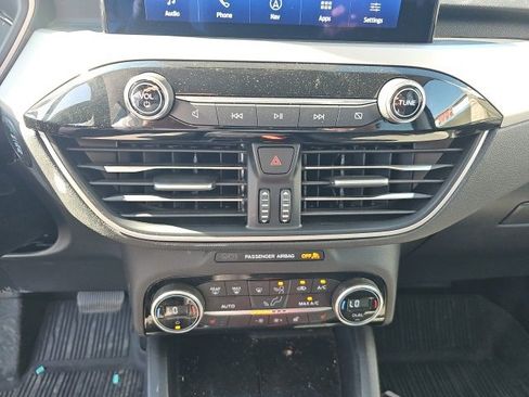 Used 2021 Ford Escape SE w/ Cold Weather Package image 37