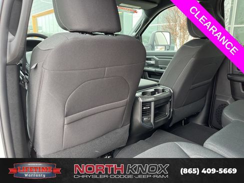 New 2026 RAM 2500 Big Horn AWD/4WD image 16