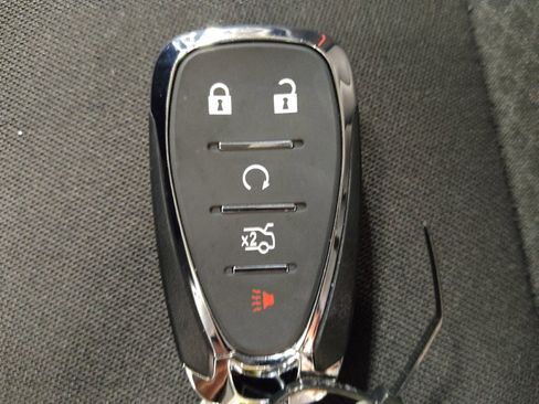 Used 2018 Chevrolet Malibu LT FWD image 32