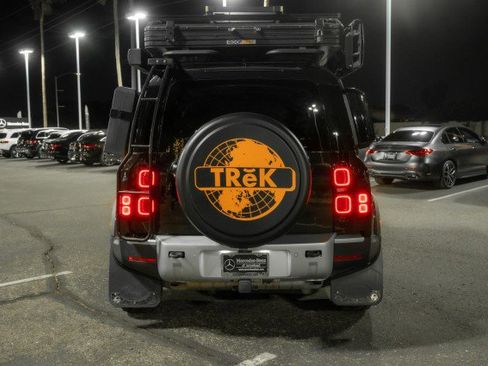 Used 2023 Land Rover Defender 110 S image 6