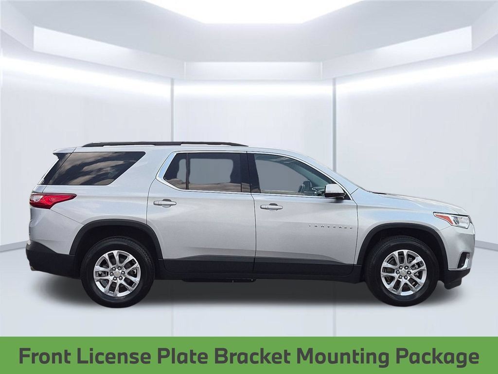 Used 2020 Chevrolet Traverse LT w/ Driver Confidence II Package FWD image 8