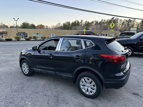 Used 2018 Nissan Rogue Sport S AWD/4WD image 8