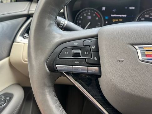 Used 2024 Cadillac XT6 Premium Luxury w/ Technology Package AWD/4WD image 16