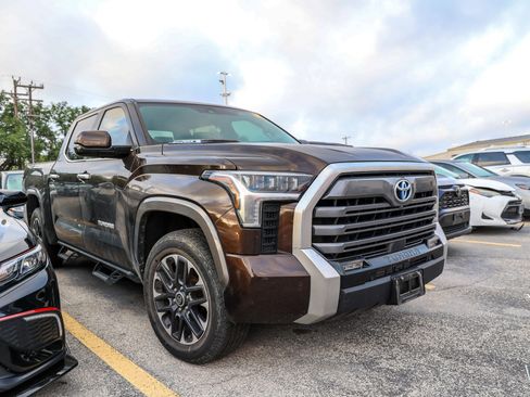 Used 2024 Toyota Tundra Limited AWD/4WD image 6