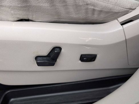 Used 2012 Dodge Grand Caravan Crew w/ Crew Value Pkg FWD image 17