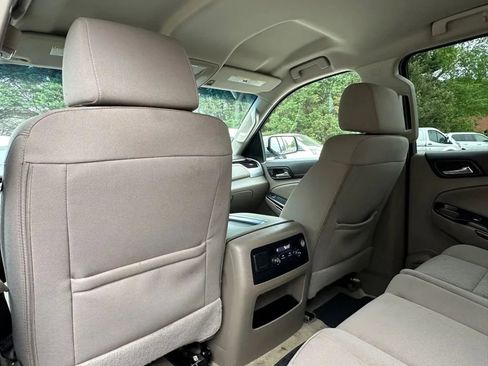 Used 2017 GMC Yukon XL SLE w/ SLE Value Package image 41