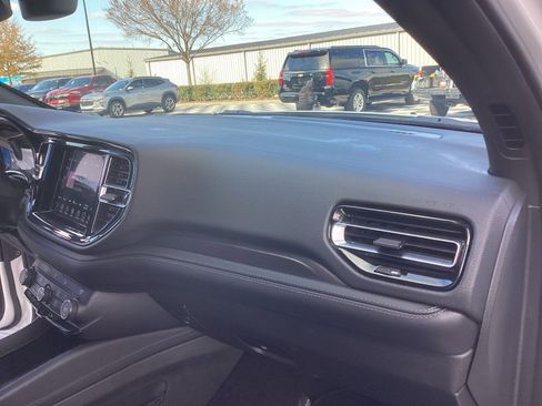 Used 2024 Dodge Durango SXT image 17
