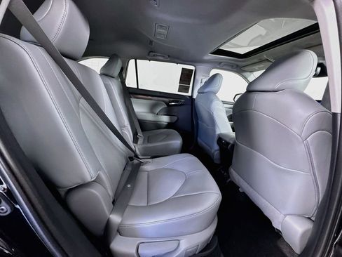 New 2026 Toyota Highlander Limited AWD/4WD image 29