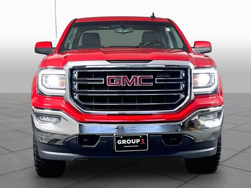 Used 2018 GMC Sierra 1500 SLE w/ SLE Value Package AWD/4WD image 4