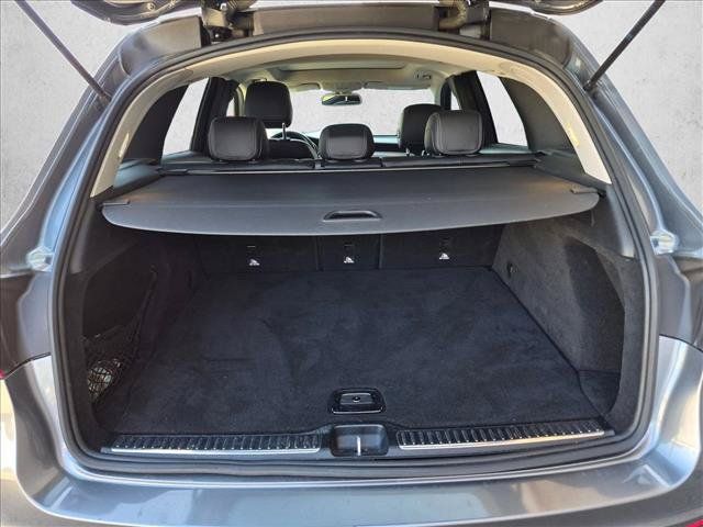 Used 2017 Mercedes-Benz GLC 300 image 6