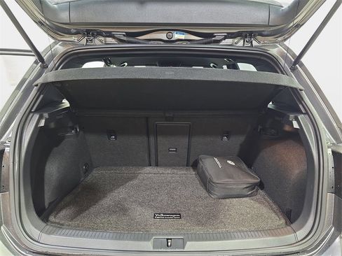 Used 2019 Volkswagen Golf R 4-Door image 14