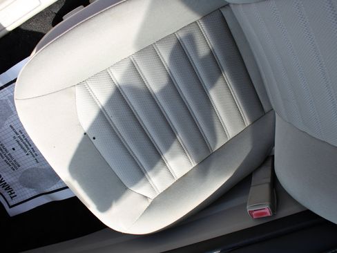 Used 2020 Ford Fusion SE image 14