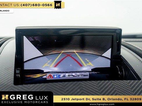 Used 2017 Aston Martin Vanquish S image 32