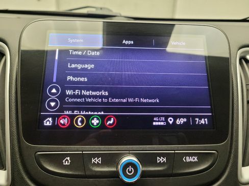 Used 2023 Chevrolet Malibu LT FWD image 25