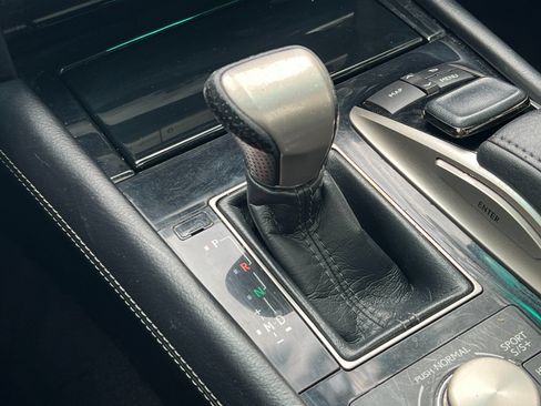Used 2017 Lexus LS 460 F Sport w/ F Sport Package RWD image 21