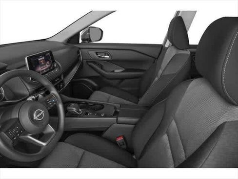 Used 2025 Nissan Rogue SV FWD image 6