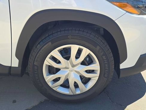Certified 2026 Toyota Corolla Cross L FWD image 9