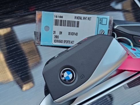 New 2026 BMW X5 xDrive40i w/ M Sport Package image 32