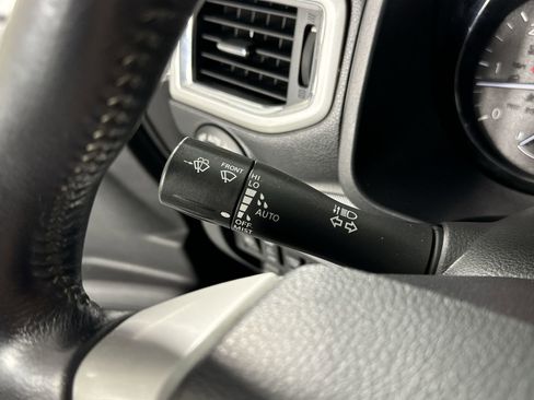 Used 2019 Nissan Titan PRO-4X image 14