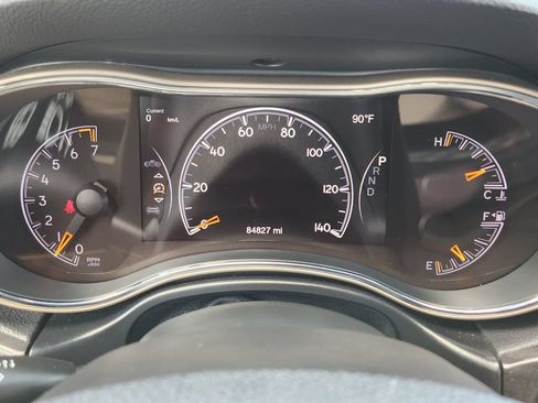 Used 2017 Jeep Grand Cherokee Limited AWD/4WD image 19
