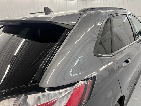 Used 2022 Ford Edge SE w/ Black Appearance Package AWD/4WD image 22