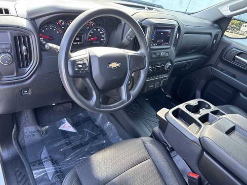 Used 2024 Chevrolet Silverado 1500 Custom RWD image 2