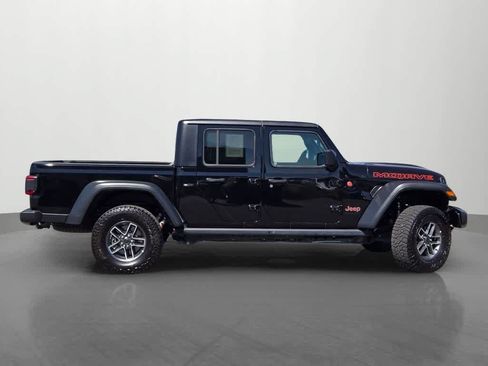Used 2026 Jeep Gladiator Mojave AWD/4WD image 7