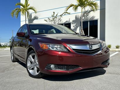 Used 2013 Acura ILX w/ Technology Package