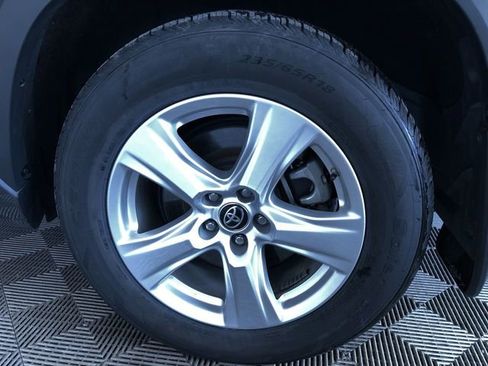 Certified 2024 Toyota Highlander LE image 18