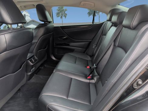 Used 2022 Lexus ES 350 w/ Accessory Package 2 FWD image 25