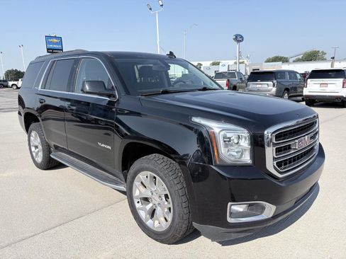 Used 2019 GMC Yukon SLE w/ SLE Value Package AWD/4WD image 4