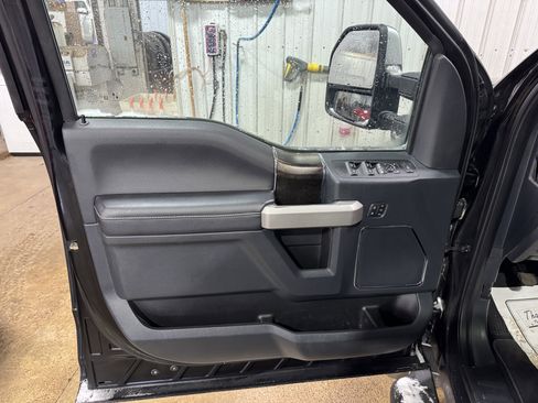 Used 2022 Ford F350 Lariat w/ Lariat Ultimate Package image 7