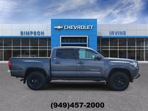 Used 2021 Toyota Tacoma SR5 image 9