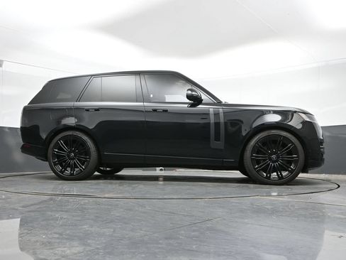 Used 2025 Land Rover Range Rover SE AWD/4WD image 44