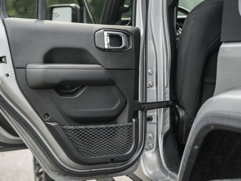 Used 2020 Jeep Wrangler Unlimited Sahara AWD/4WD image 47