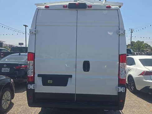Used 2023 RAM ProMaster 3500 w/ Convenience Group FWD image 3
