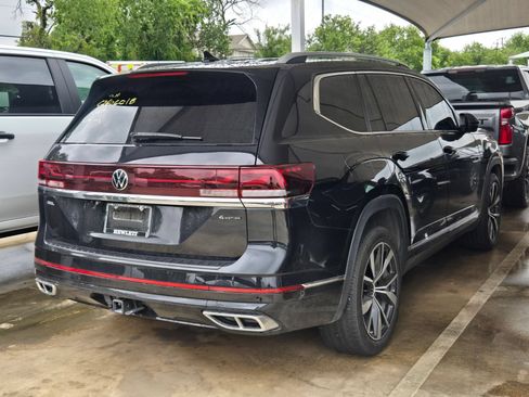 Used 2025 Volkswagen Atlas SEL Premium R-Line AWD/4WD image 8