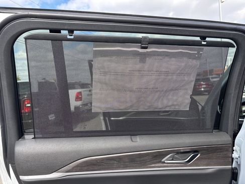 New 2025 Jeep Grand Cherokee L Limited w/ Luxury Tech Group II image 32