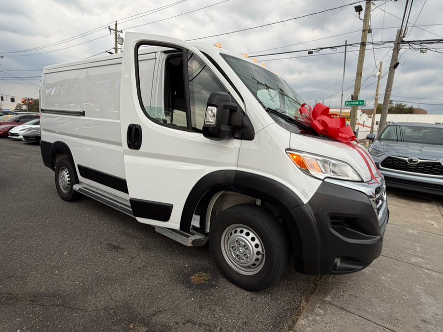 Used 2025 RAM ProMaster 2500 w/ U-Haul Equipment Group FWD image 16