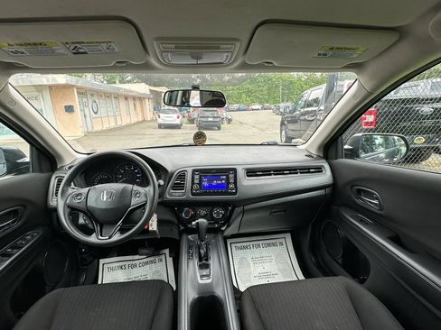 Used 2016 Honda HR-V LX image 27