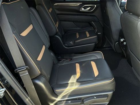 Used 2023 GMC Yukon AT4 w/ AT4 Premium Plus Package image 40