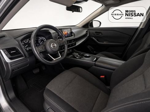 Used 2021 Nissan Rogue S FWD image 7