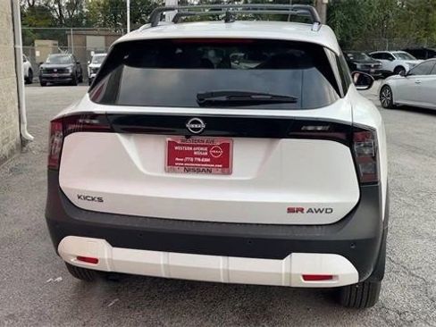 New 2026 Nissan Kicks SR w/ Cold Weather Package AWD/4WD image 5