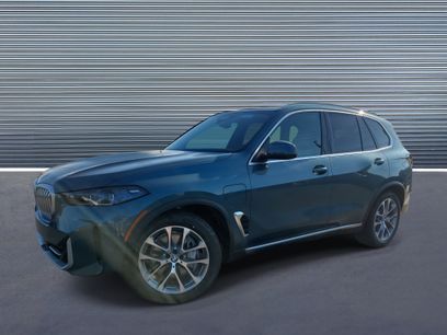 New 2026 BMW X5 xDrive50e w/ Executive Package