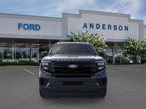 New 2026 Ford Expedition Active image 6