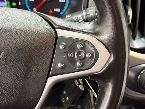 Used 2020 Chevrolet Colorado LT w/ Redline Special Edition AWD/4WD image 17