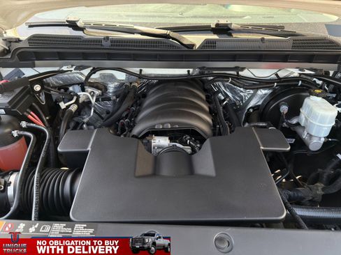 Used 2018 Chevrolet Silverado 1500 LTZ Z71 w/ LTZ Plus Package AWD/4WD image 12