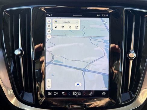 Used 2024 Volvo S60 B5 Core image 19