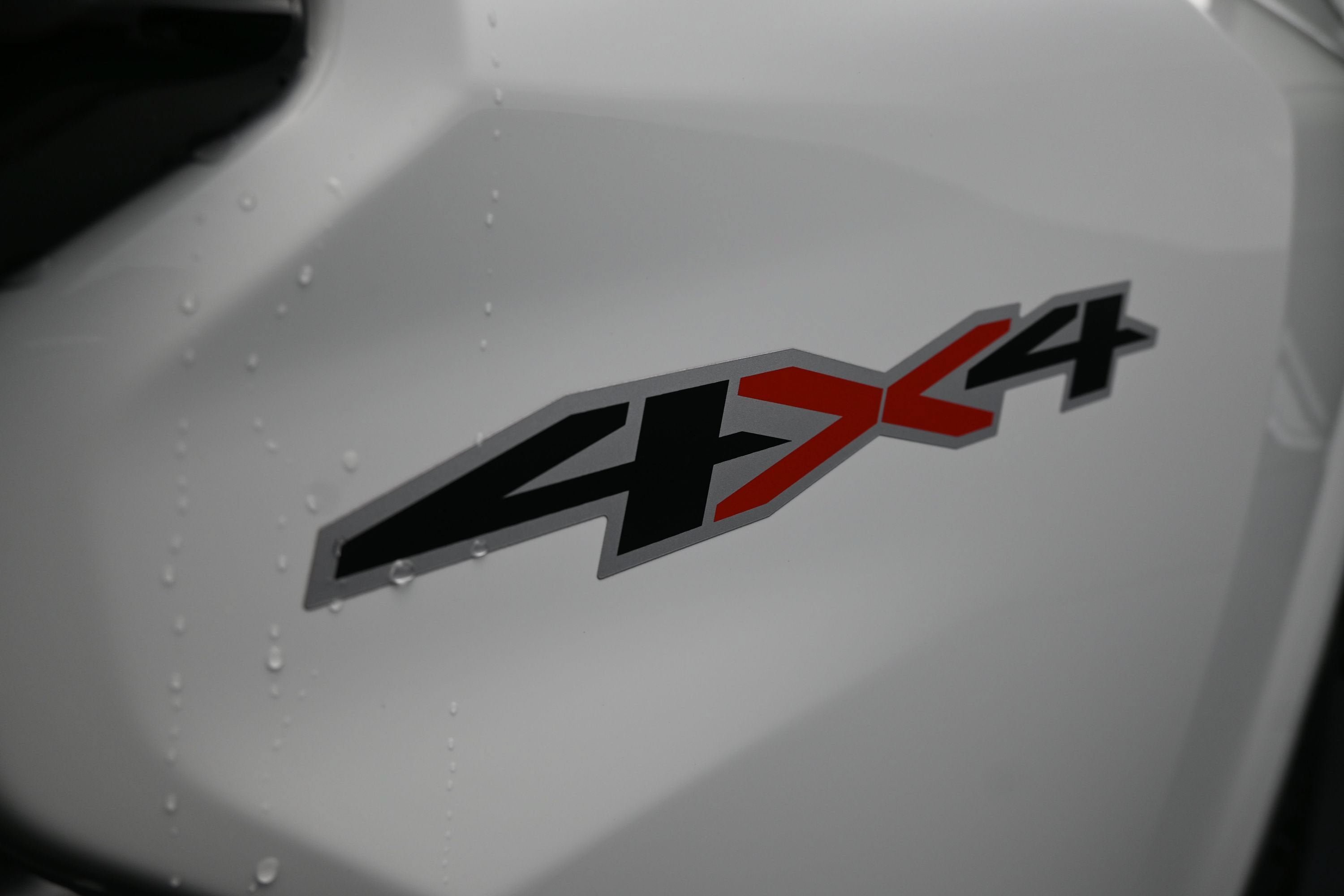 New 2026 Chevrolet Colorado W/T w/ WT Custom Package AWD/4WD image 37